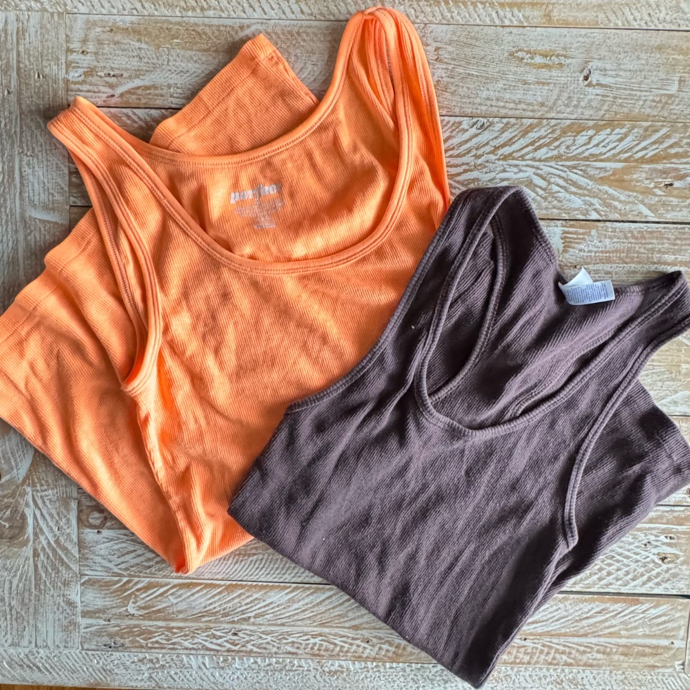 🧡 2 Long Tank Tops🧡 ~med - Picture 7 of 9